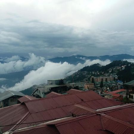 Hotel Valentino ดาร์จีลิง ภายนอก รูปภาพ